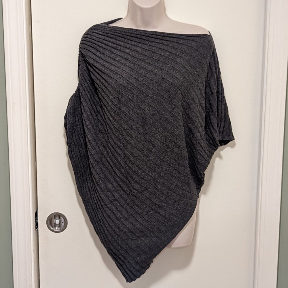 Women's Max Studio Layering Boat Neck Sweater Size XS Dark Gray Poncho